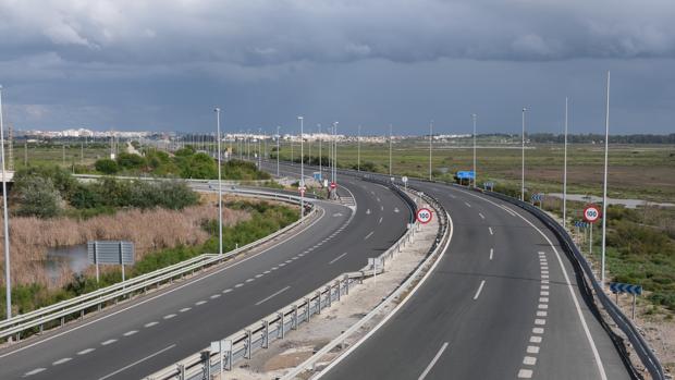 La Bahía logra en quince días reducir un 67% la emisión de gases contaminantes