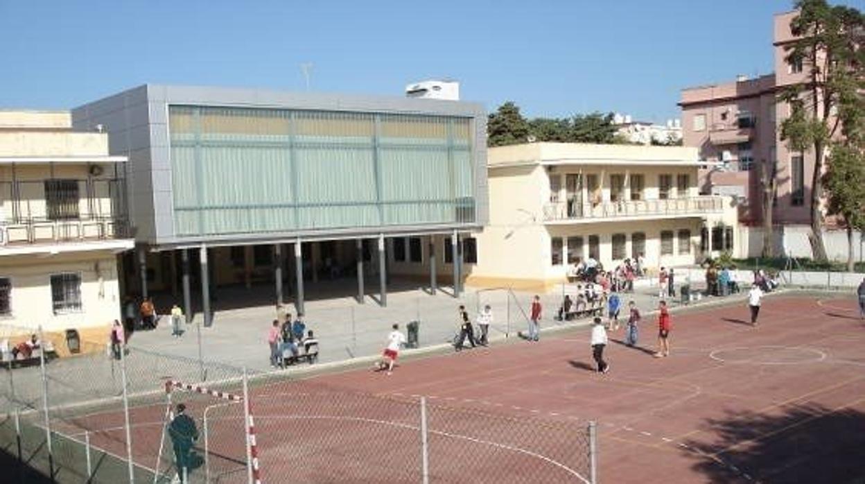 el colegio Institución Provincial de Cádiz.