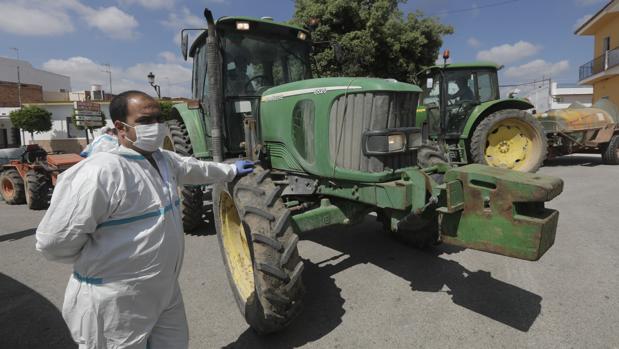 Los agricultores frenan al coronavirus en la Sierra de Cádiz