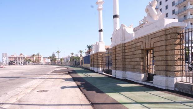 La próxima semana se retomarán los trabajos del carril bici en el muelle gaditano