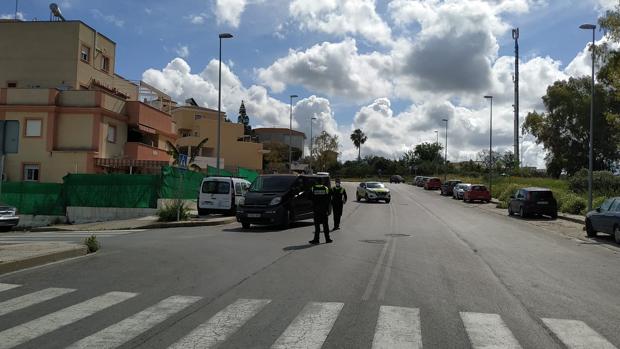 Sanlúcar sanciona a siete sevillanos y tres madrileños durante el puente festivo de mayo