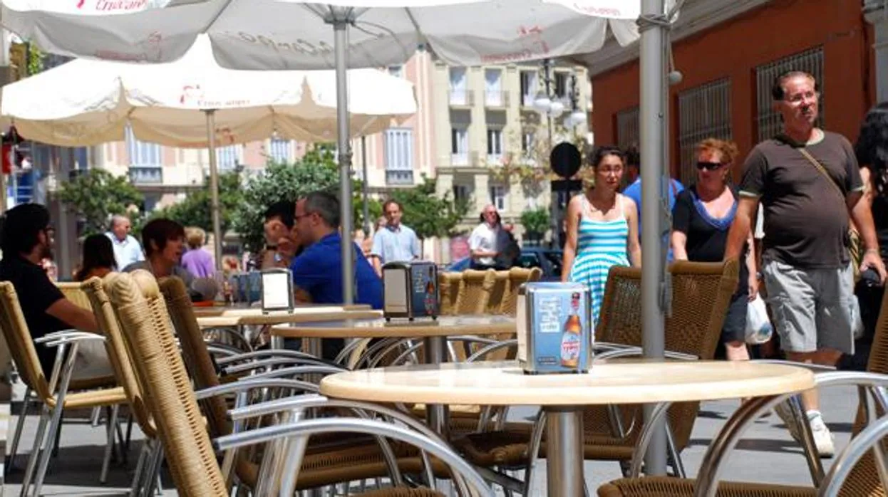 Las terrazas de Cádiz, una de las señas de identidad de sus bares.