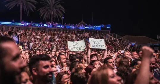 Esta imagen de gente apiñada en los conciertos no se producirá este verano de 2020.