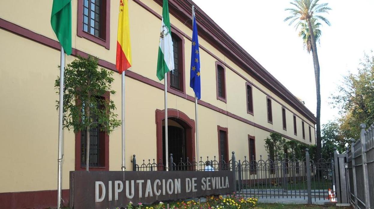 Fachada principal del edificio de la Diputación de Sevilla