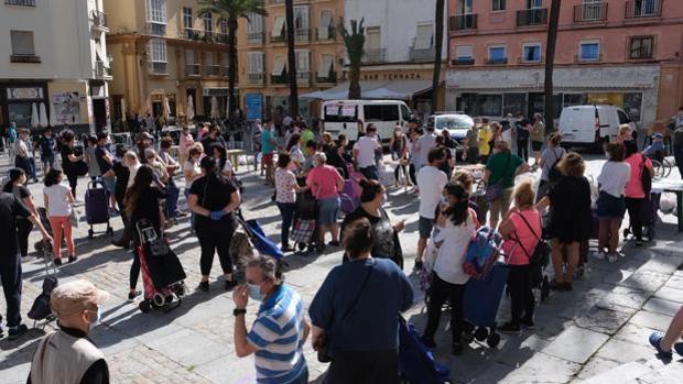 Todo lo que deben saber los gaditanos para solicitar el Ingreso Mínimo Vital desde el 15 de junio