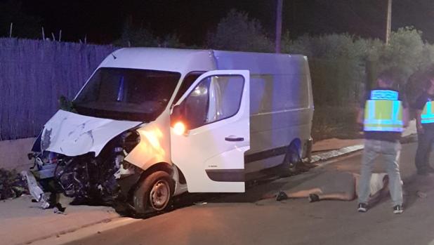 Intento de fuga kamikaze desde Sanlúcar a El Cuervo del conductor de un furgón cargado de hachís