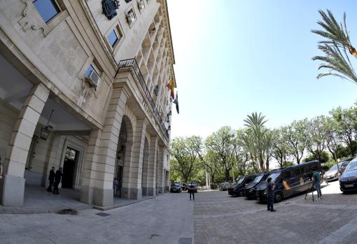 Despliegue policial en la Audiencia por el juicio