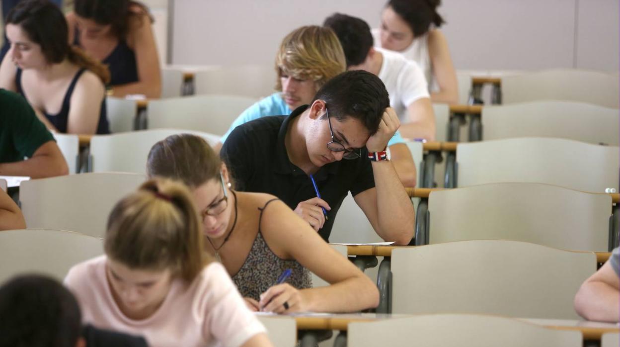 Los estudiantes deberán estar distanciados al menos un metro y medio