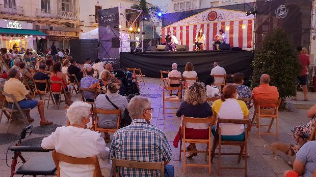 «Los flamencos vivimos exclusivamente del trabajo de nuestros espectáculos»