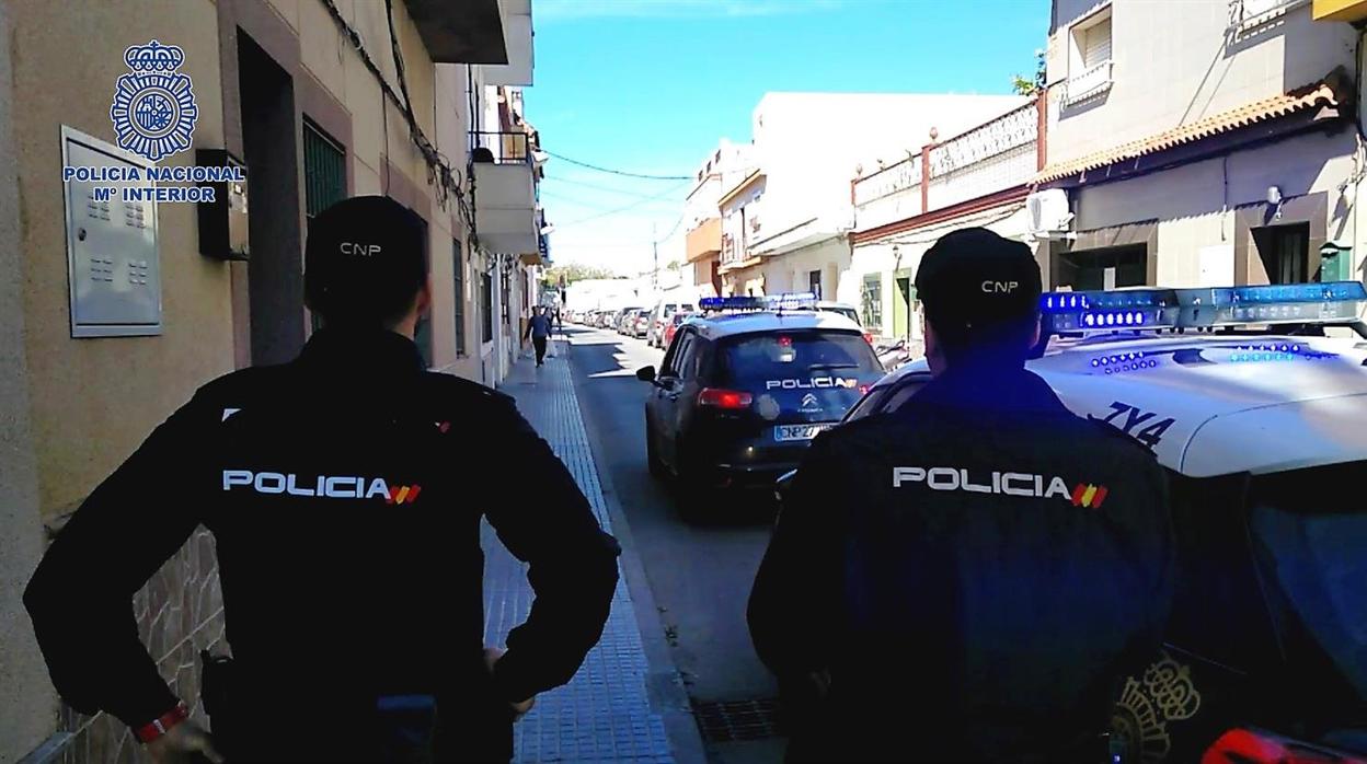 Prisión para uno de los detenidos por la muerte de la mujer hallada en un contenedor en Jerez