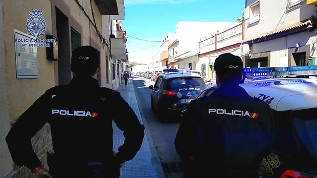 Prisión para uno de los detenidos por la muerte de la mujer hallada en un contenedor en Jerez