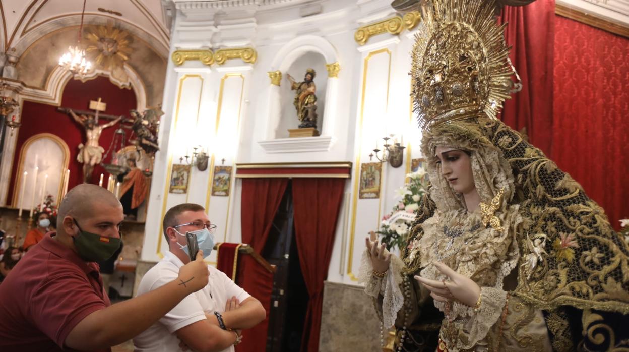 La archicofradía de la Palma ha iniciado la programación de la coronación de la Virgen de las Penas