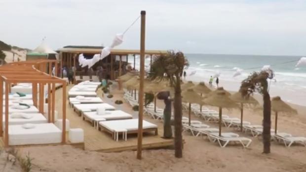 Cierra el chiringuito Atenas Playa de Chiclana por coronavirus