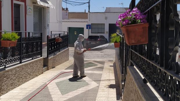 El Covid-19 alcanza ya su mayor expansión este verano en la provincia de Sevilla, con 57 pueblos contagiados