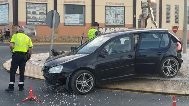 Un bebé herido en un accidente provocado por un conductor a la fuga en La Puebla de Cazalla