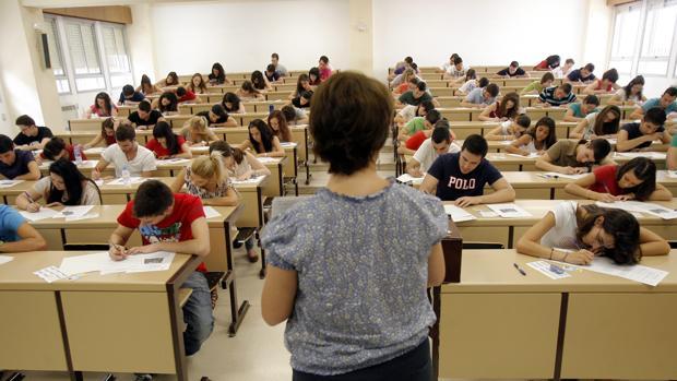 Maestros y profesores no tendrán que acudir al centro en su horario no lectivo