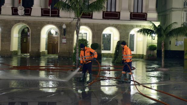 Trabajadores de la limpieza alertan que con la oferta de Cointer «será imposible llegar a toda ciudad»