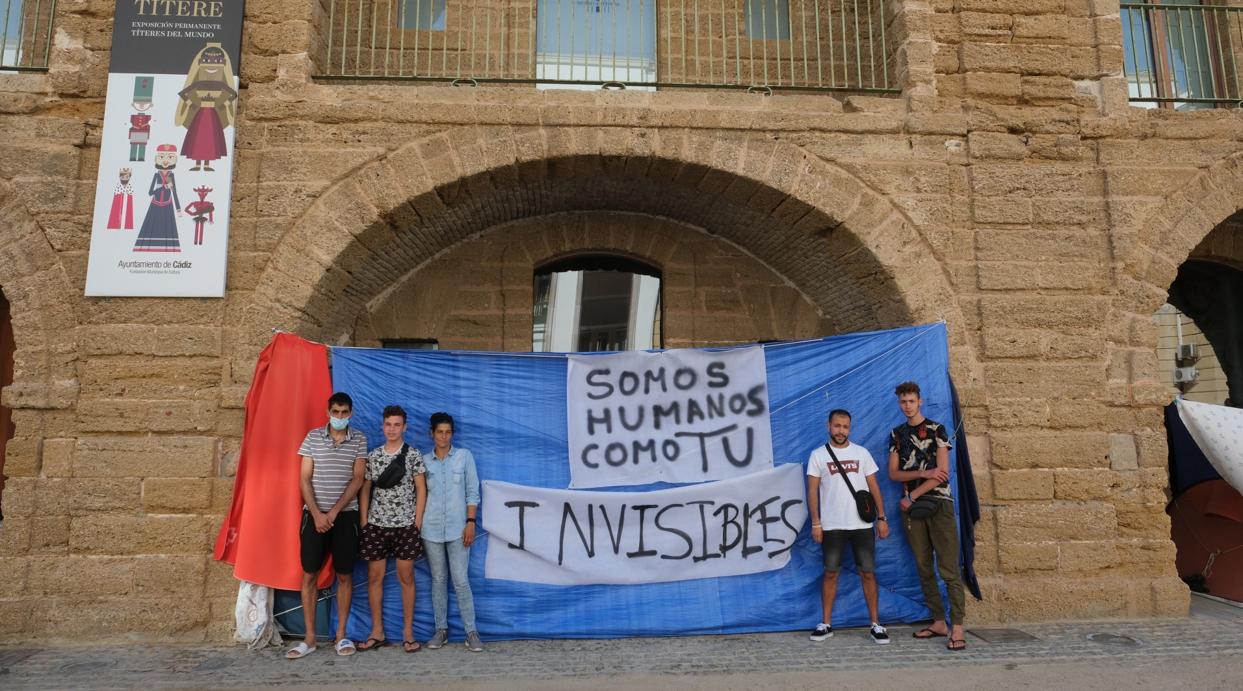 El Ayuntamiento reacciona y convoca la Mesa de Personas Sin Hogar