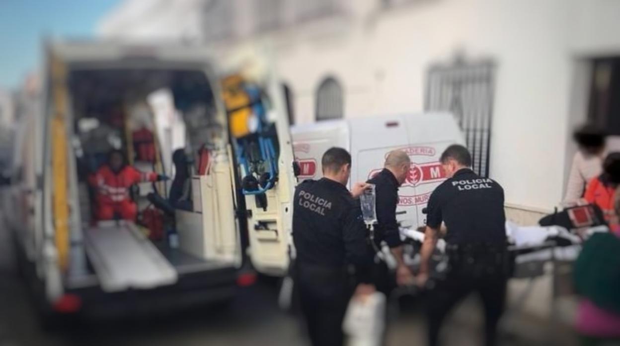 Rescate del hombre después de tres días caído en el suelo de su casa