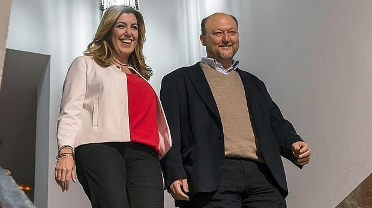 Susana Díaz y Antonio Pradas juntos en un acto de 2015