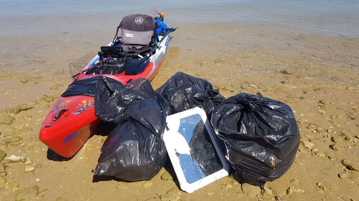 Imagen de archivo de un kayak qeu llegó a la costa gaditana.