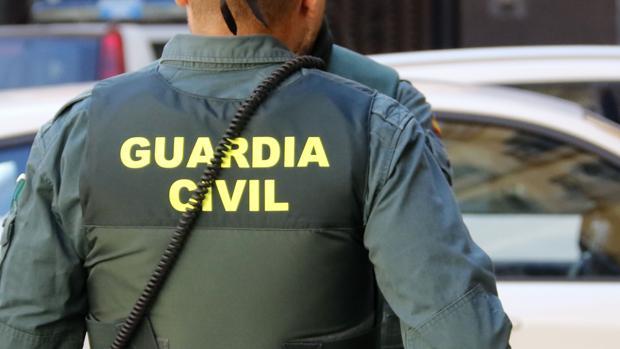 Un maltratador hiere a dos guardias civiles que evitaron que atacara a su expareja en Estepa