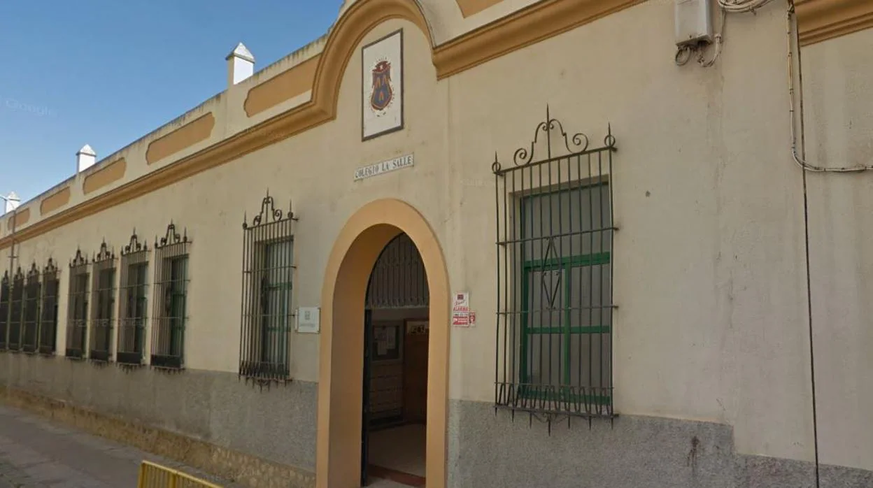 Un positivo de coronavirus en un colegio de Puerto Real obliga a poner dos aulas en cuarentena