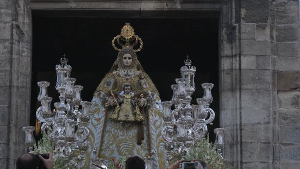 Cádiz vivirá un atípico Día de la Patrona aunque con el mismo fervor por su Virgen