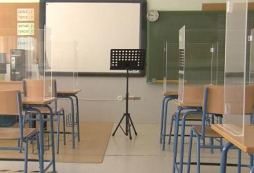 Mamparas en el colegio Carmen Borrego de El Rubio