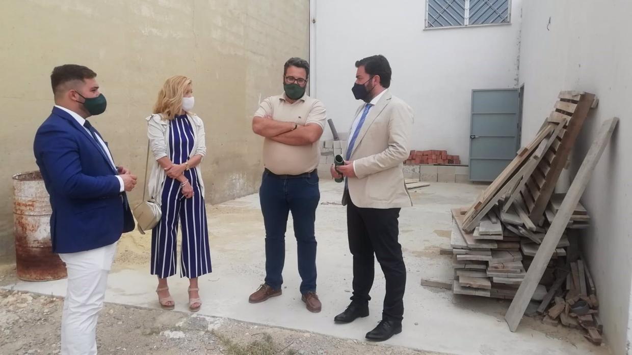 Visita al vivero de empresas en Villamartín con el PFEA.