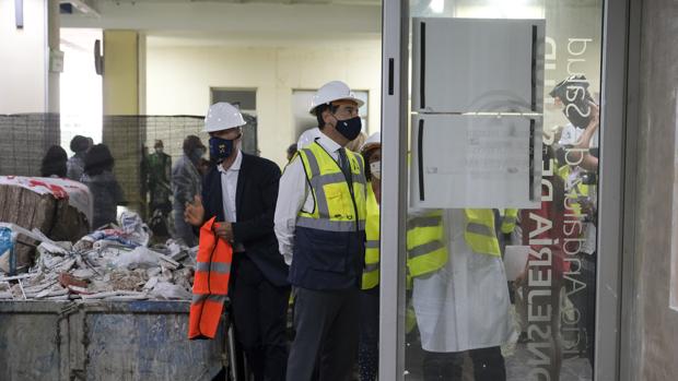 El Hospital Puerta del Mar de Cádiz instalará tornos para restringir los accesos