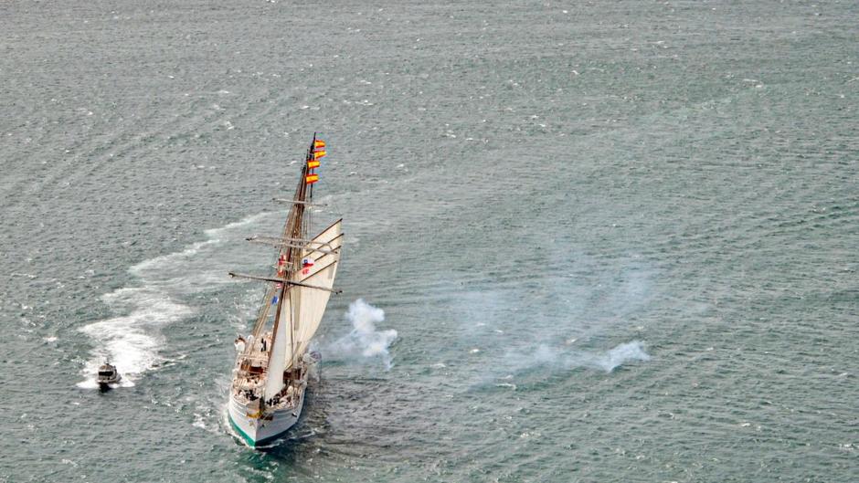 Vídeo: El Juan Sebastián de Elcano a vista de pájaro