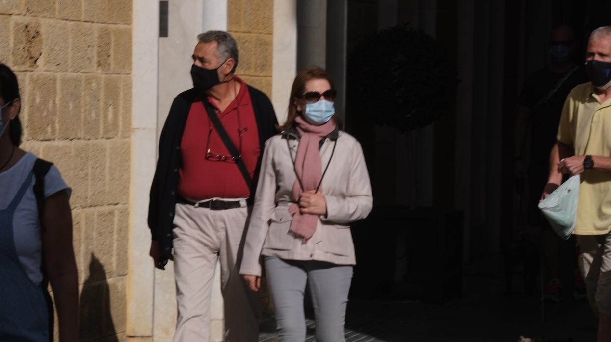 Las medidas se aplican desde la medianoche del jueves al viernes.