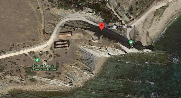 Rescatan a un hombre herido tras caerse en una zona de rocas cuando pescaba en Tarifa