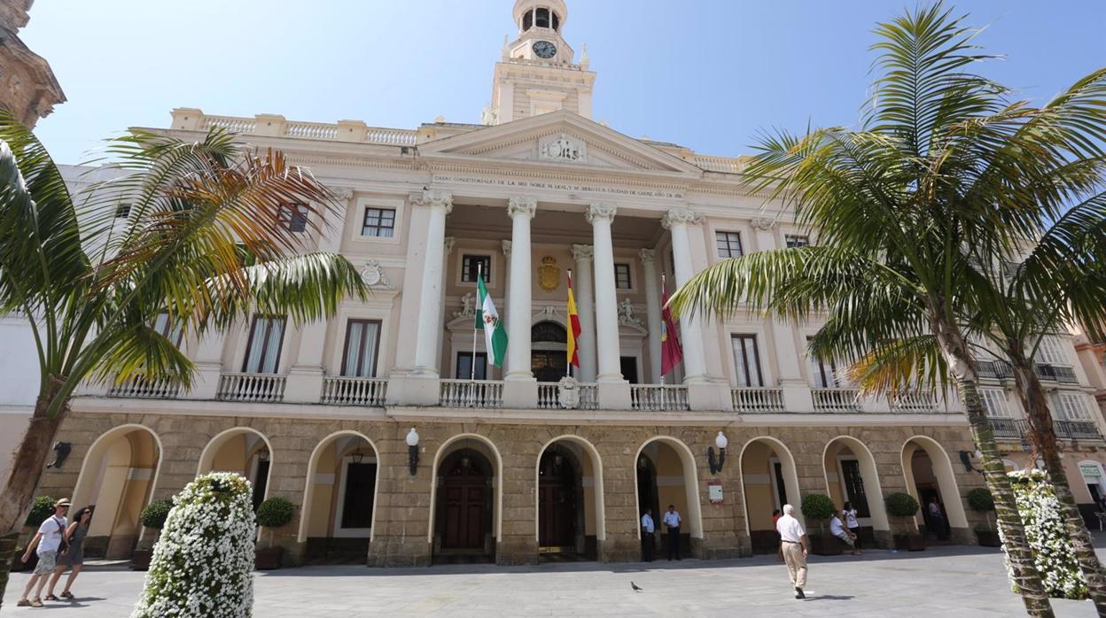 El Ayuntamiento de Cádiz crea una comisión técnica de seguimiento del Covid-19