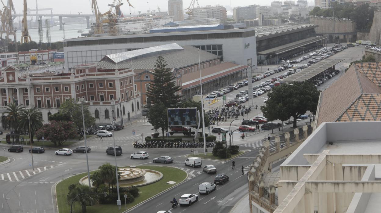 La Plan Plaza de Sevilla comienza a despegar con las obras de canalizaciones.