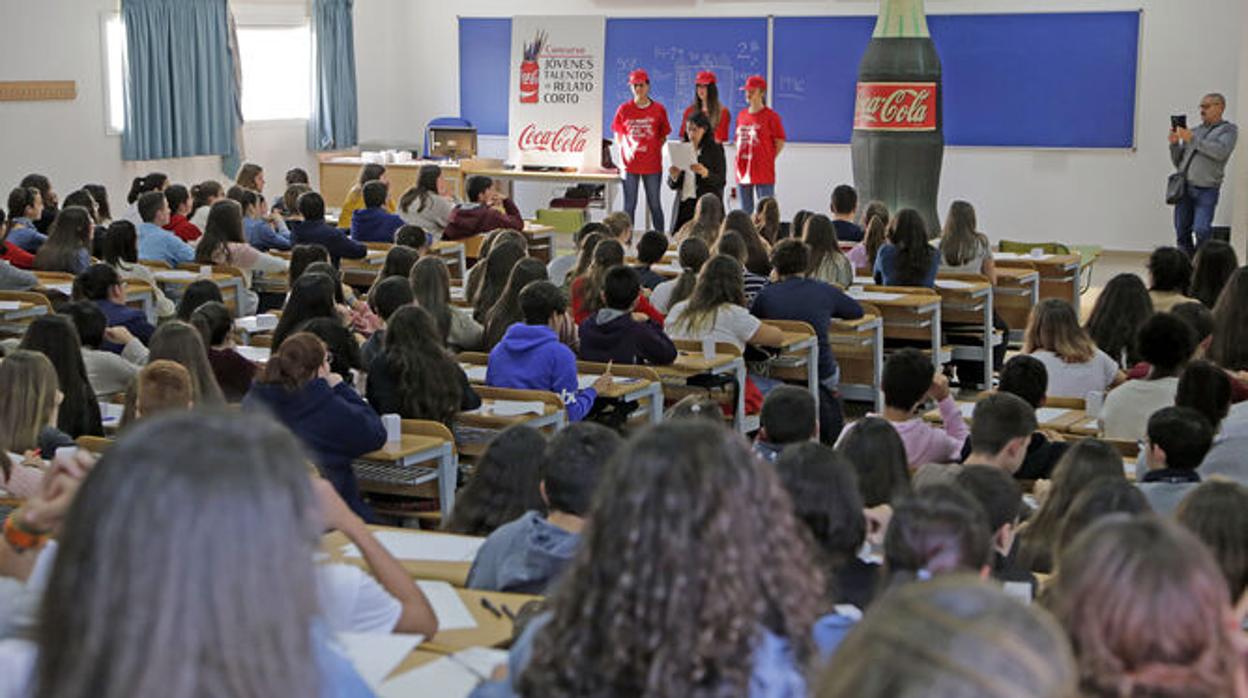 Adiós al papel y al boli: Coca-cola digitaliza su concurso de escritura juvenil