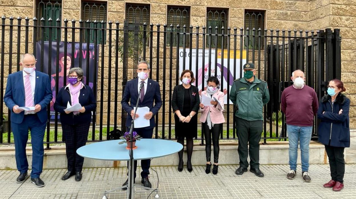 Cádiz se suma a la lucha para eliminar la violencia hacia las mujeres