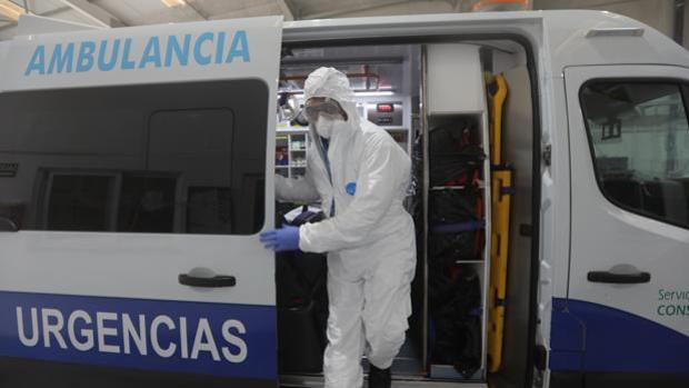 Las hospitalizaciones en Cádiz bajan casi un 10% en 48 horas pero aumentan los ingresos en UCI