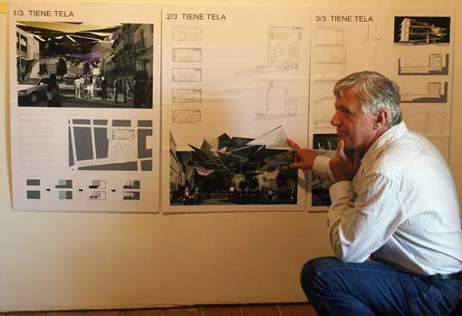 Julio Malo muestra el proyecto del Museo del Carnaval de Cádiz