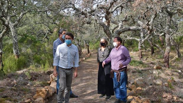 Los trabajos en ruta ciclista del Corredor Verde dos Bahías se centran en el Parque de Los Alcornocales