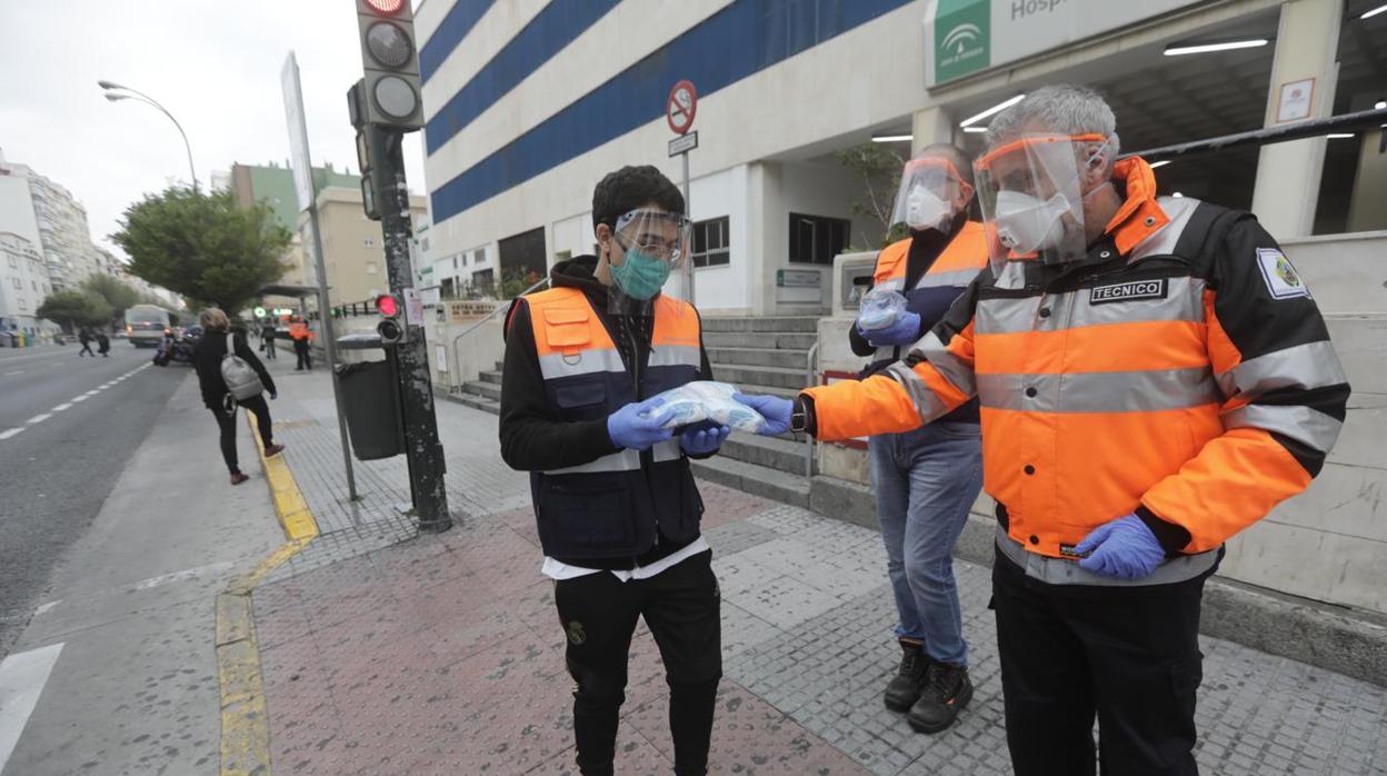 Cádiz recibe 312.000 mascarillas del Gobierno para distribuir a los municipios y a colectivos vulnerables