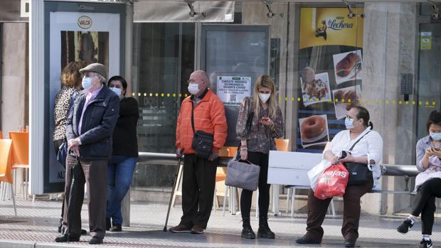 Coronavirus: Cádiz sale de la zona de peligro con solo 170 contagios y una tasa que baja a 348 casos