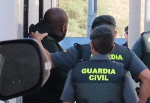 Uno de los detenidos en septiembre cuando pasó a disposición judicial en los juzgados de Sanlúcar.