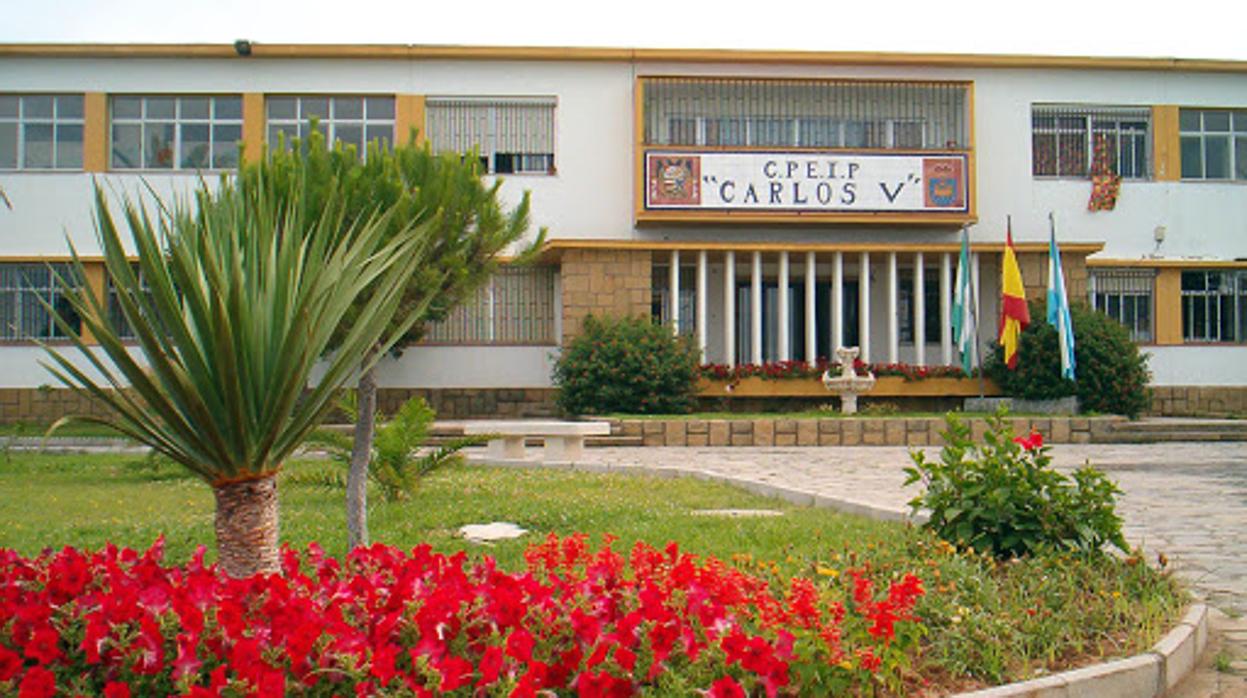 El CEIP Carlos V de La Línea.