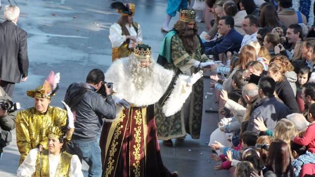 Consulta cuándo y dónde poder ver a los Reyes Magos en Cádiz