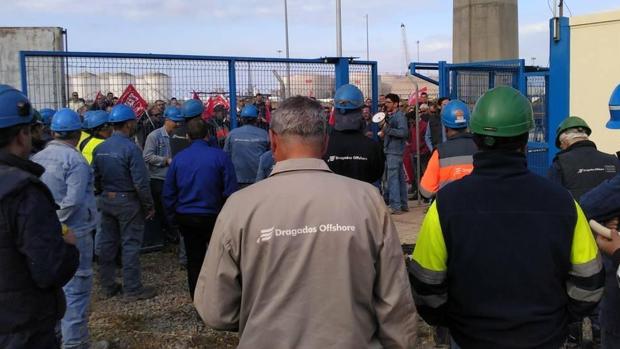 El Congreso aprueba declarar la industria de Cádiz como sector estratégico