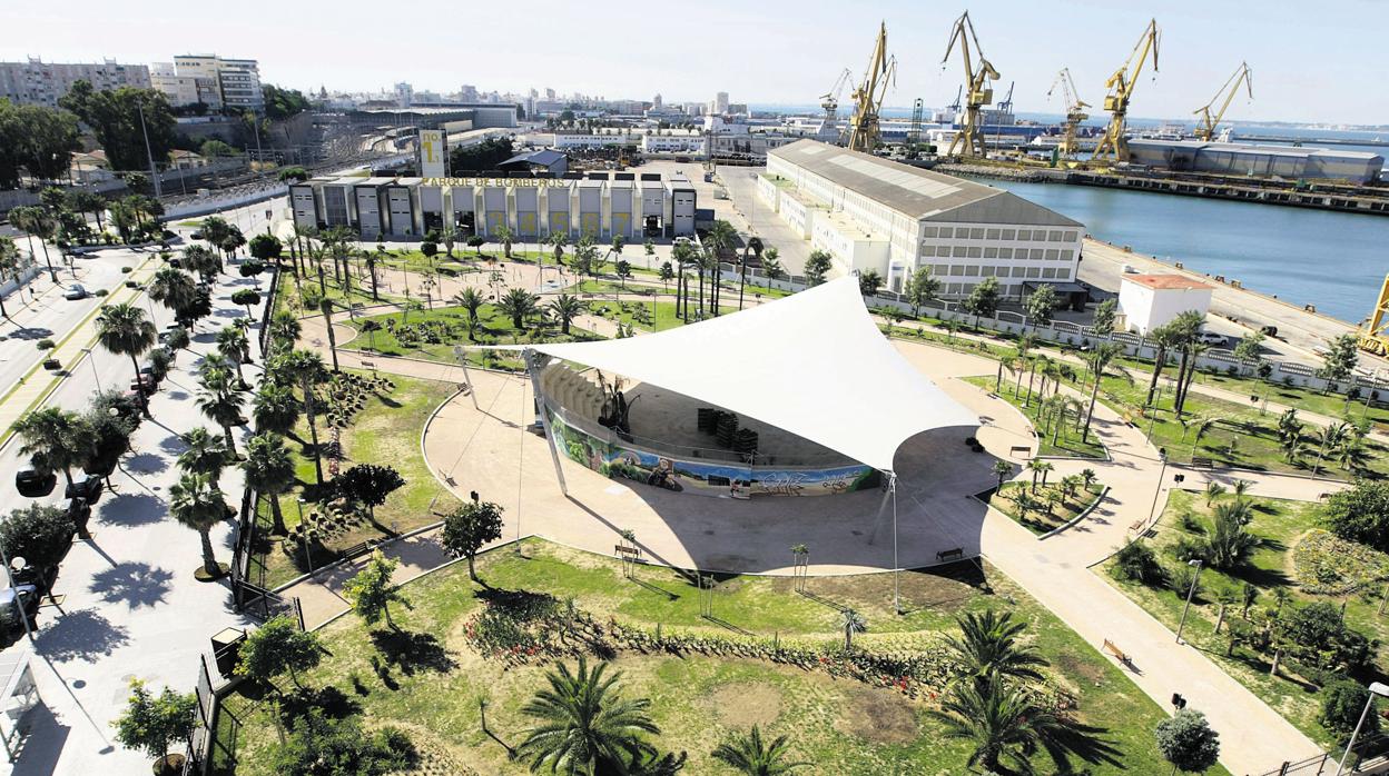 Los jóvenes se concentran cada fin de semana en el auditorio del parque Celestino Mutis.