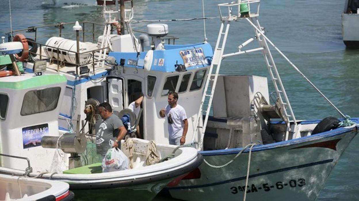 Imagen de archivo de pescadores de Conil.