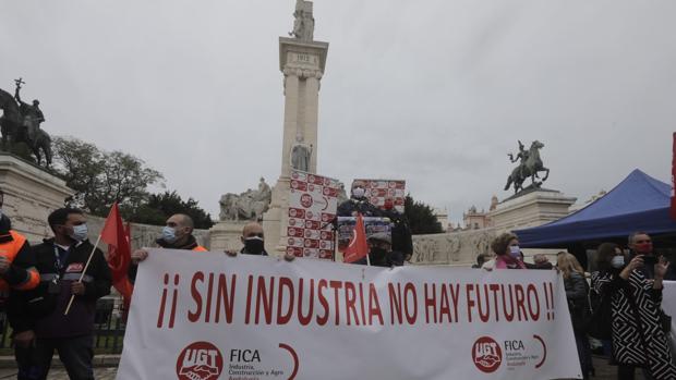 Tercer y último aviso: «la industria de Cádiz se muere»